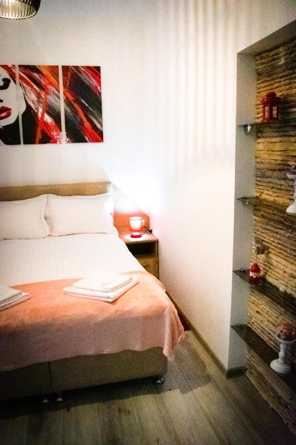 Mary Apartment Old Town Брашов Экстерьер фото